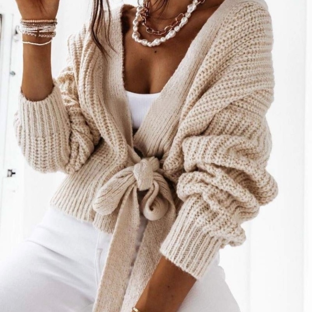 Brand new knit crop cardigan